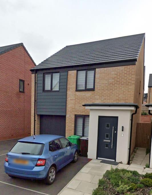 Private Room In A House With Parking In Lenton Nottingham Exterior foto